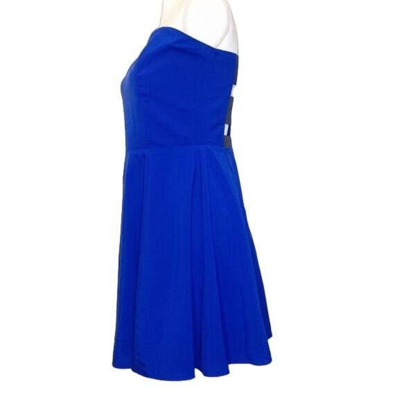 Buttons Women's Strapless Royal Blue Fit and‎ Flare Skater Dress Size Medium - Picture 2 of 5